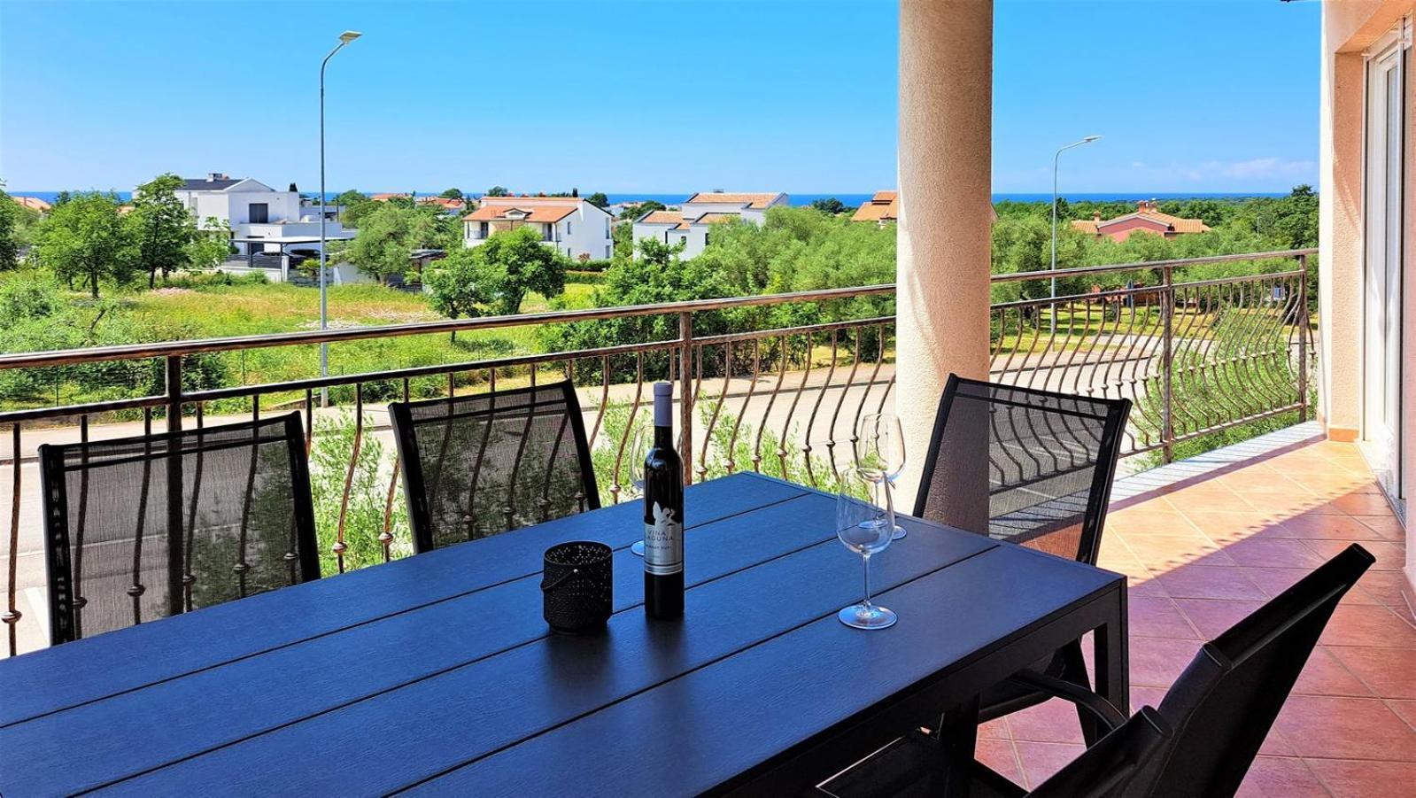 Vista 1 - With Sea View Apartman Porec